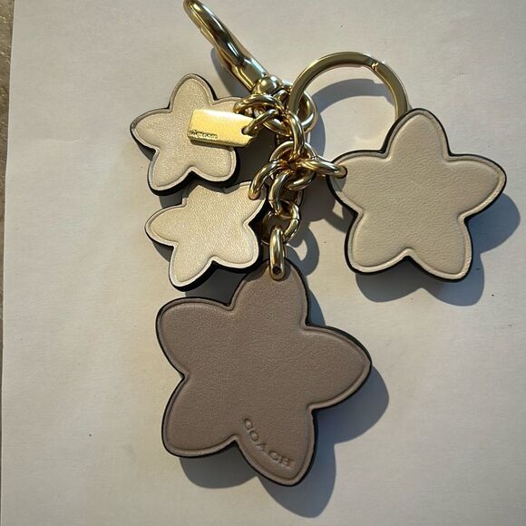 COACH Tearose Leather Keychsin - Picture 5 of 6